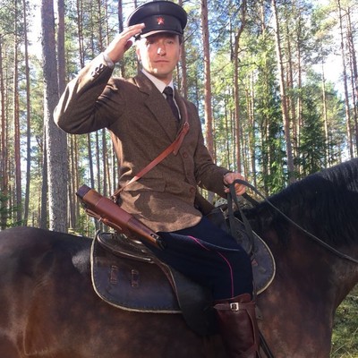 1534505759_e1valyp0_400 1534505759_e1valyp0_400