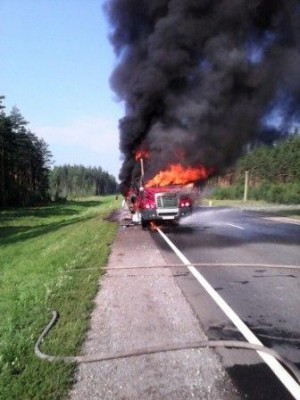 3iqbzhwmrmi_400 3iqbzhwmrmi_400