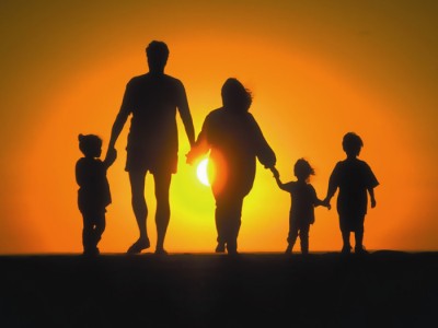 90165645_ourparents_400 90165645_ourparents_400