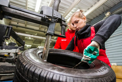 huge_904a0fd7-a09f-4c28-907b-3210c942def0_400 huge_904a0fd7-a09f-4c28-907b-3210c942def0_400