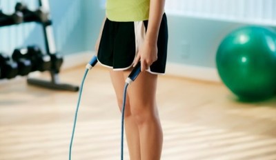 zhenschina-fizruk-izbila-letne_400 zhenschina-fizruk-izbila-letne_400